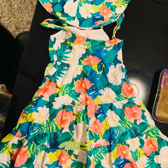 Dress - Picture 2 of 2